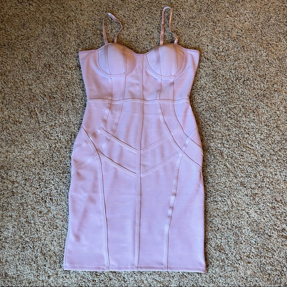 Lilac bodycon dress - size large - NWT